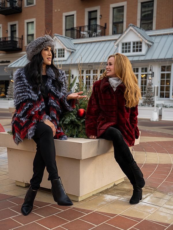 Coyote Fur Coat Womens Large Estate Furs >> Luxury Fur Coats Jackets Modern Fur And Outerwear Day Furs Day Coyote Fur Coat Womens Large Estate Furs >> Luxury Fur Coats Jackets Modern Fur And Outerwear Day Furs Day