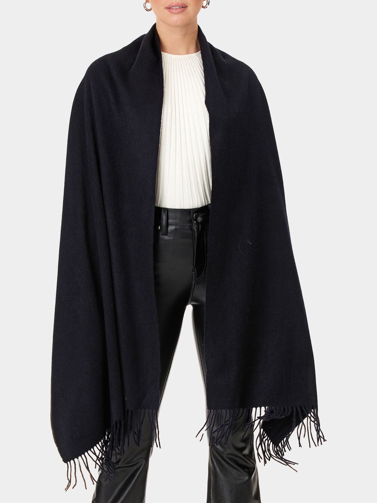 Woman's Black Cashmere Wrap