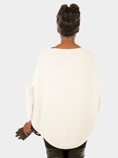 Woman's New Pearl Knitted Poncho