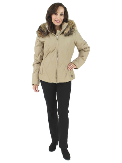 Estate And Pre Owned Furs Carmel Indiana Fur Coats Are Por For Several Reasons Which Warrants Utmost Care And Protection From Those Who Lucky Enough To Own Them