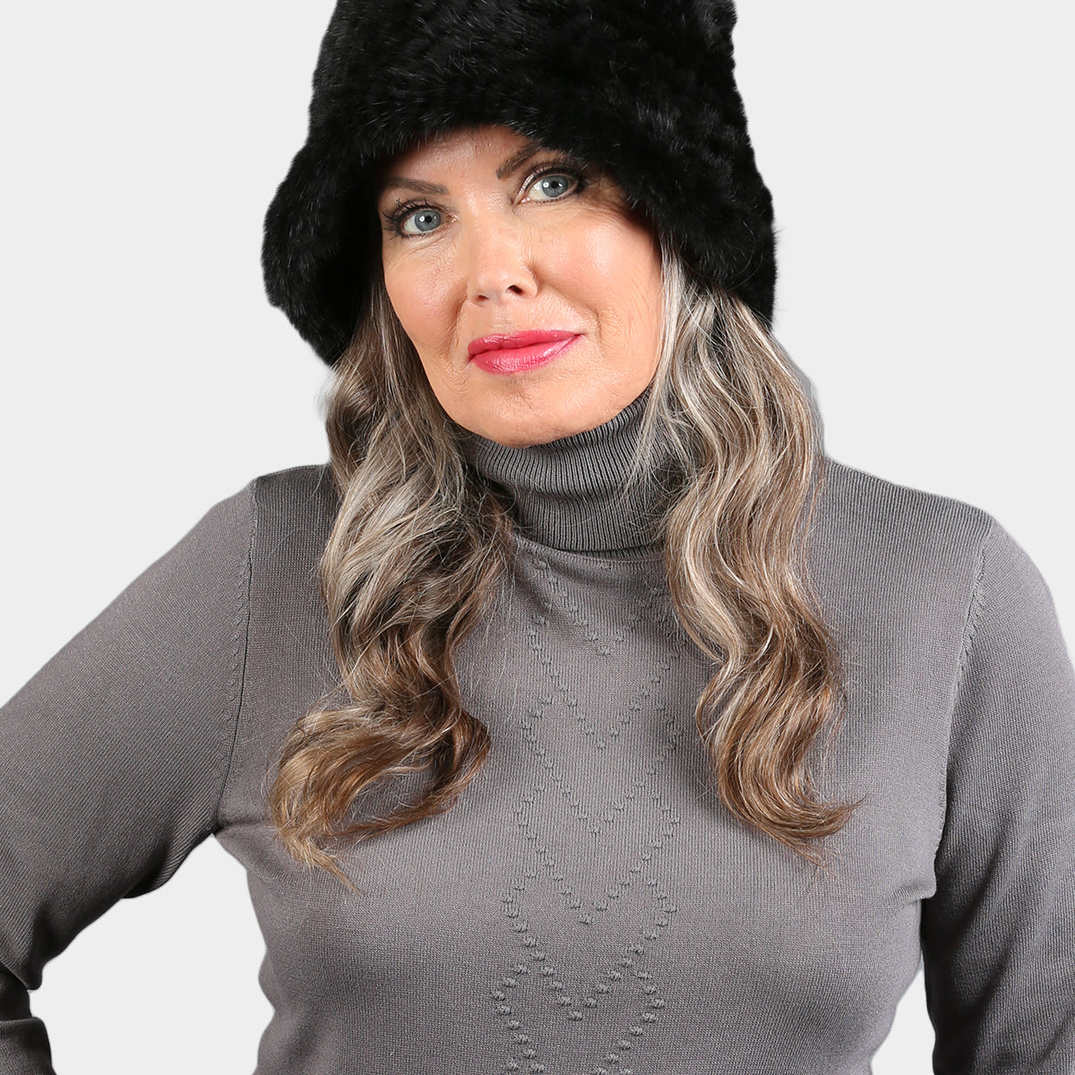 Chic Black knitted Mink Fur Hat, one size Buy Knitted Mink Hat With Fox Fur Trim Online | Volare New York main image 4