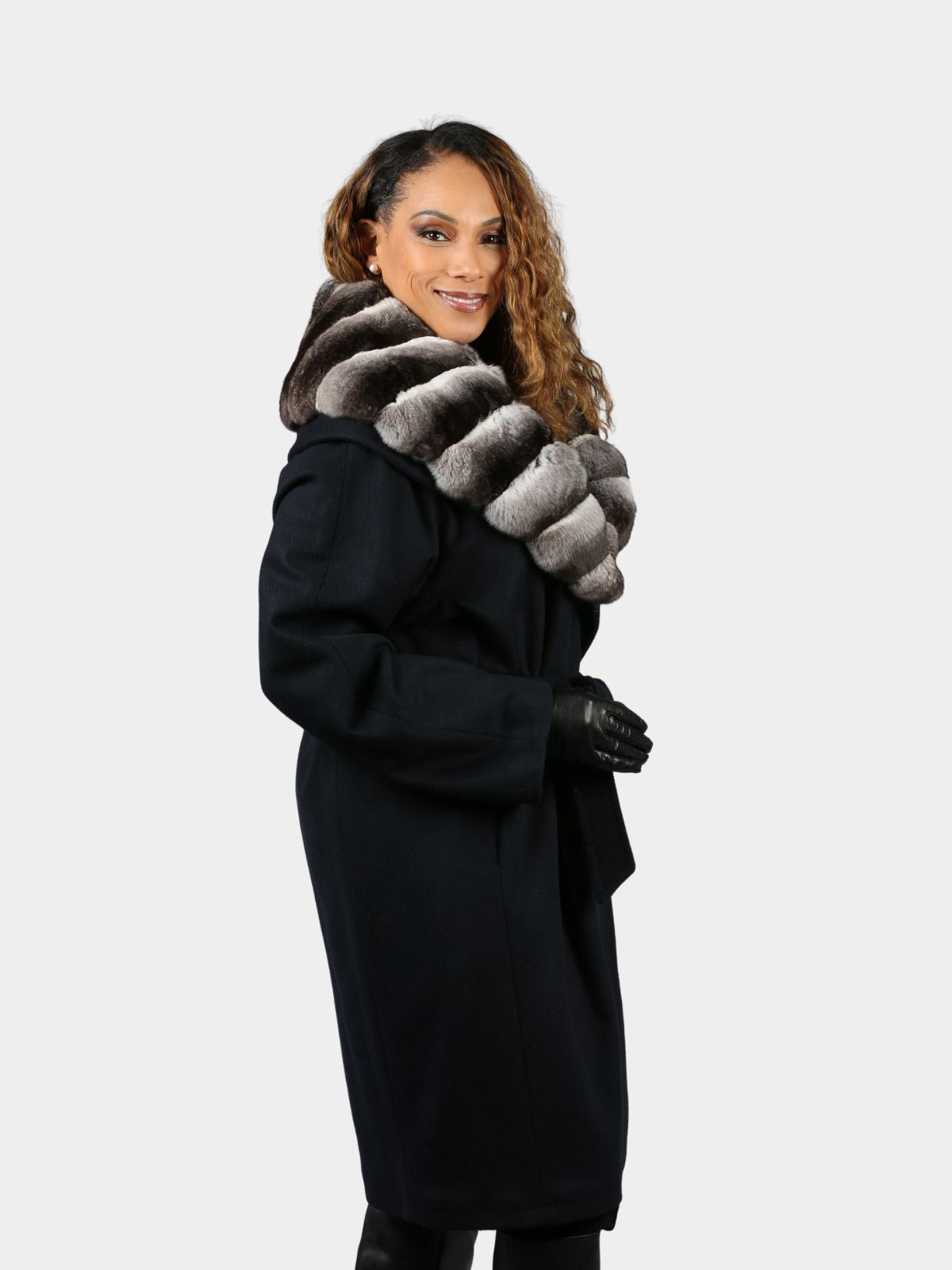 Women's Cashmere Coat with Natural Chinchilla Collar